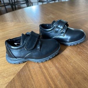 Cat and jack dress shoes